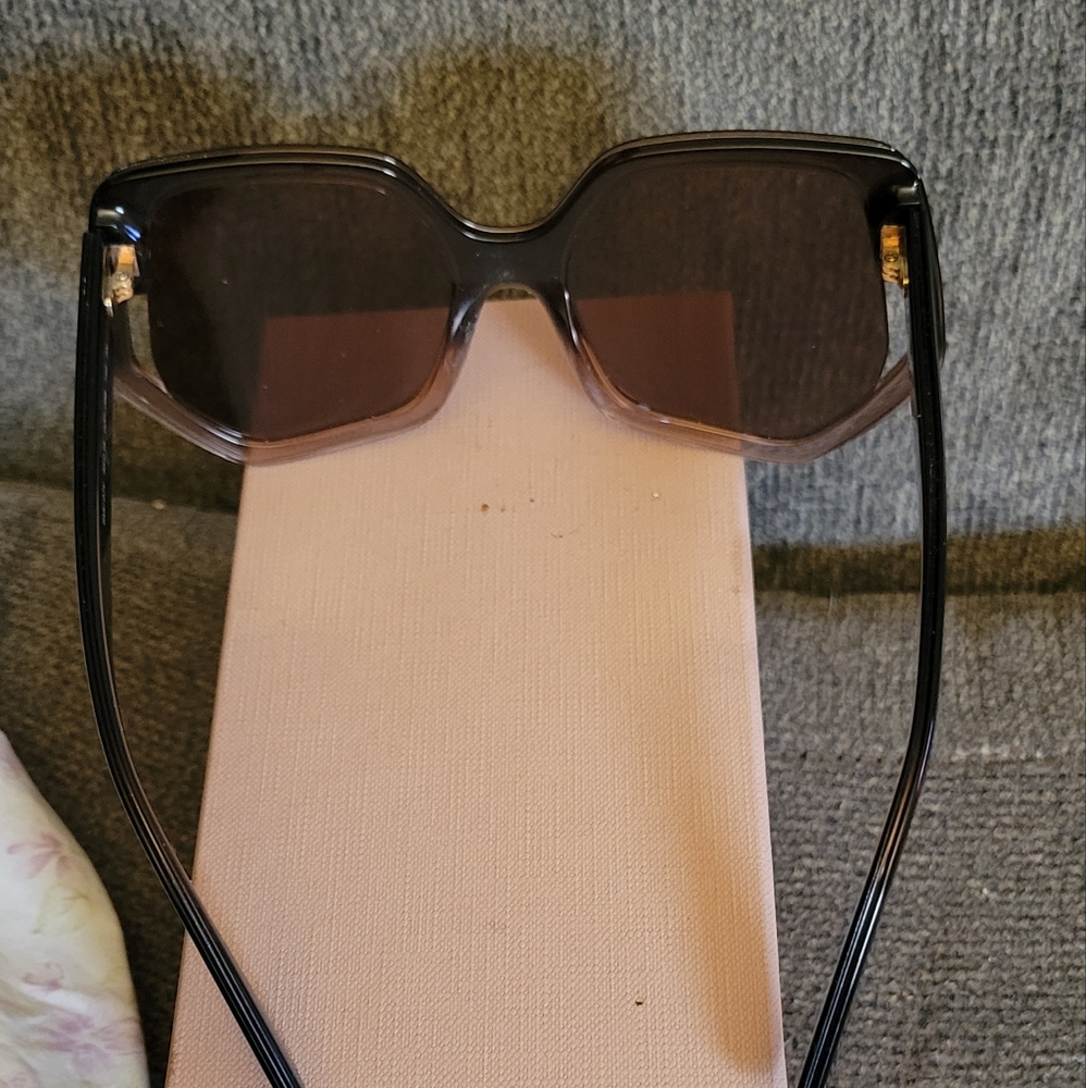 Sun glasses